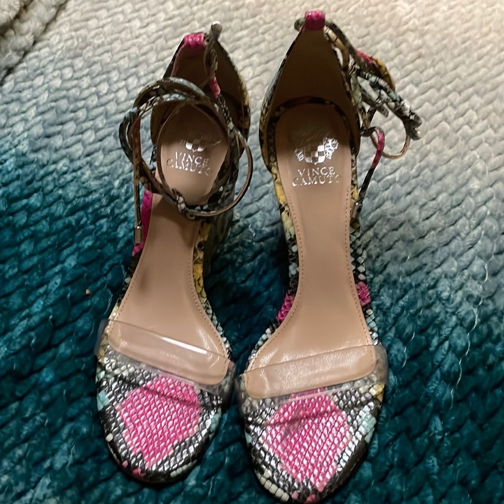 NWOT size sicker on bottoms $120 orig retail-wedge sandals Vince Camuto